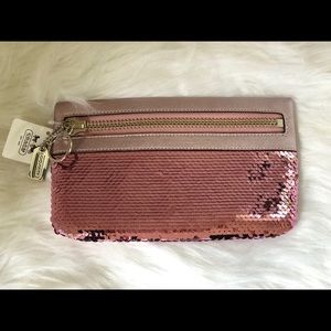 Coach Poppy Sequin Clutch in Pink